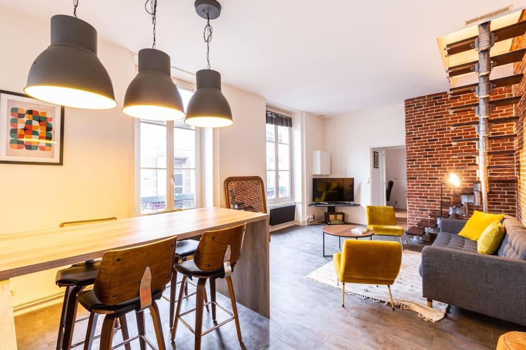 Maison, Appartement Type Triplex Atypique De Charme Saint-Brieuc Luaran gambar